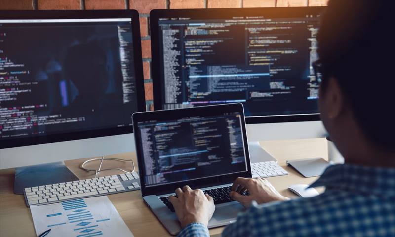 数据科学选型：R与Python如何赋能攀枝花网站建设？